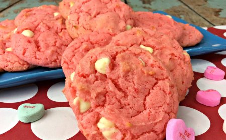 Strawberry White Chocolate Chip Cookies
