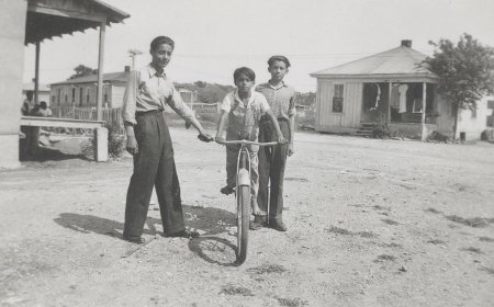 Martinez Brothers, Eagle Ford — 1939