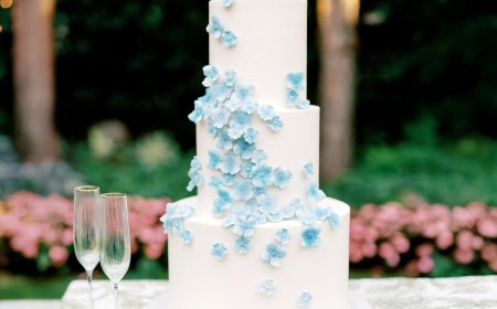 Take These Cakes for Inspiration on How To Incorporate Nature