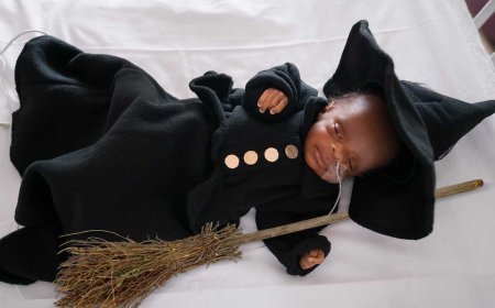 Babies dressed in 'Wicked' costumes at Ohio hospital
