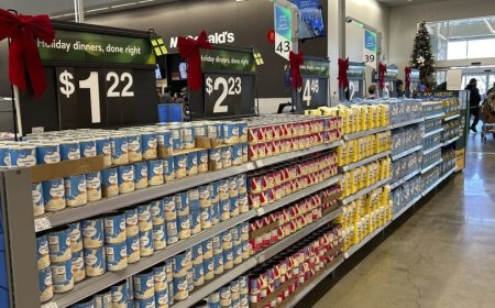 How to plan a bougie Thanksgiving dinner on a budget