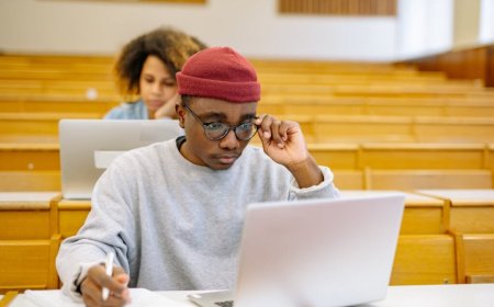 Howard Students And Professors Debate Role Of AI In Learning