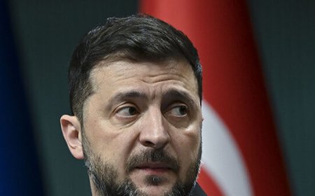 Former Zelensky Press Secretary Calls for Ukraine to Take Peace Deal: Ukraine Is 'Bleeding Out'