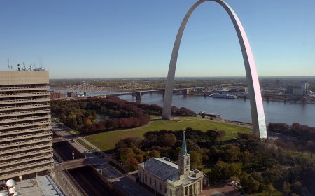 Missouri sports betting launches in one week: Here’s how to sign up today