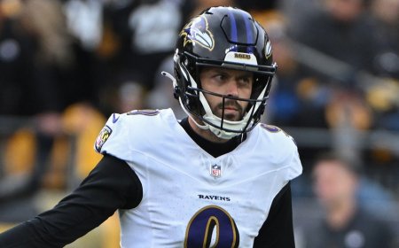 Saints coach Kellen Moore discusses bringing in Justin Tucker for workout: 'He’s gone through an experience'