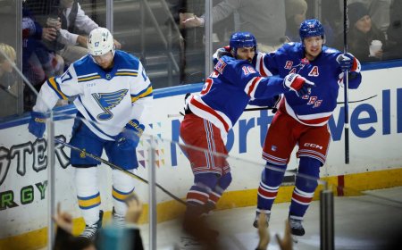 Rangers snap four-game skid with victory over Blues for just second home win of season