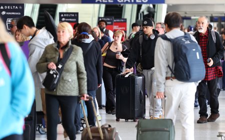 Traveling for Thanksgiving? Here’s how to prepare for the busiest transit day of 2025