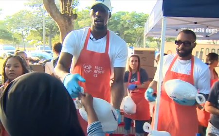 Heat stars, legends pass out Thanksgiving assists for the holiday season