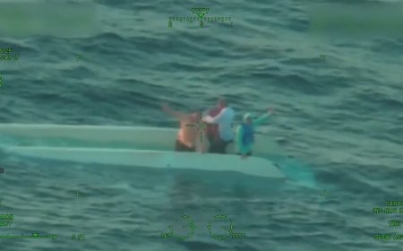 Coast Guard rescues four people at sea off coast of Clearwater