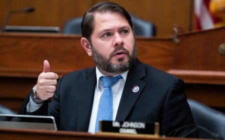 Dem Senator Doubles Down On Insurrection Video, Threatens Military Over Plan To Go After Kelly