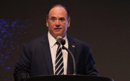 Hegseth orders Navy to review Kelly complaint by Dec. 10