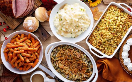 How long can a Thanksgiving buffet sit out? A doctor explains