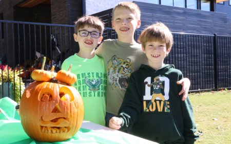 Armstrong Pupils Have Frightfully Fun Pumpkin Spectacular