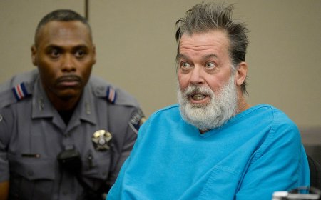 Suspect in Colorado Planned Parenthood shooting dies in federal custody