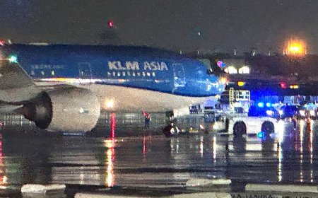 Passenger allegedly opens emergency exit door on taxiing plane, deploys slide at Atlanta airport: police