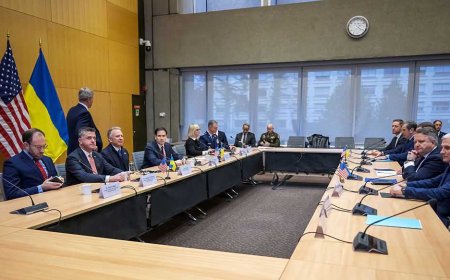 US and Ukrainian negotiators meet as Trump seeks to broker an end to the war