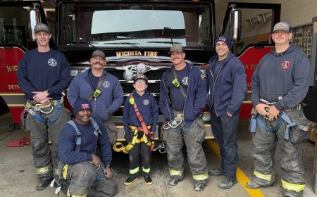 Kansas boy spends Thanksgiving showing gratitude to firefighters across Wichita