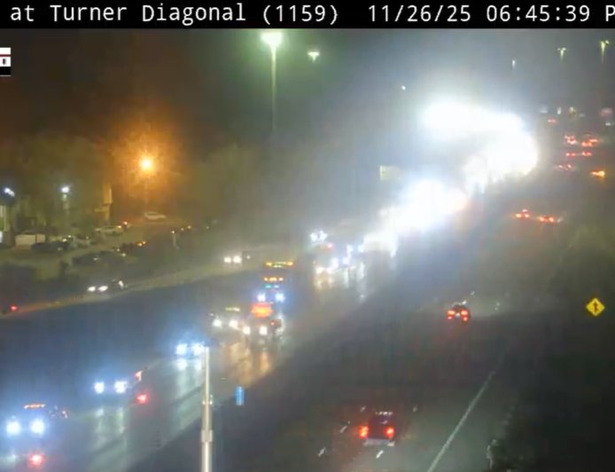 KHP: Pedestrian killed after being struck by vehicle on Interstate 70 in KCK