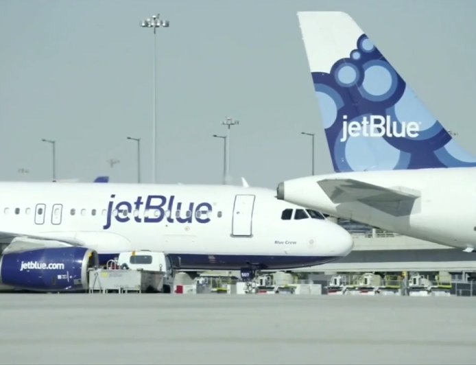 Airlines adopt software fix for Airbus A320 after plane has sudden altitude drop