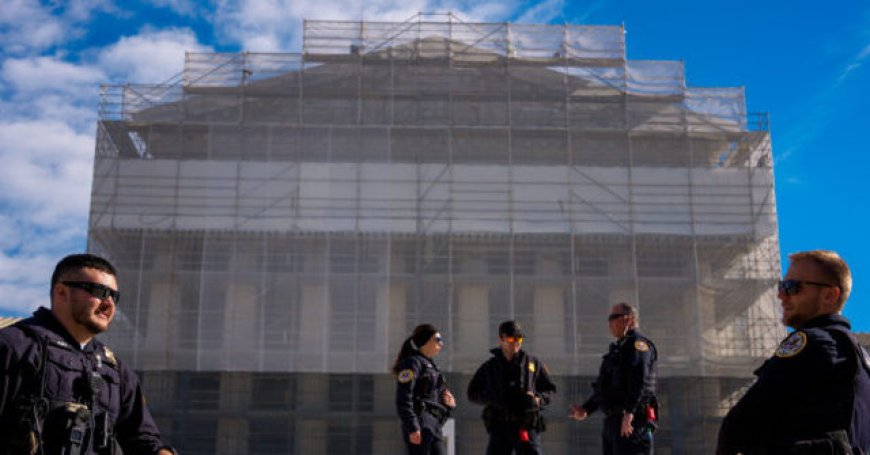 Supreme Court Justices Question Trump’s Sweeping Tariff Powers