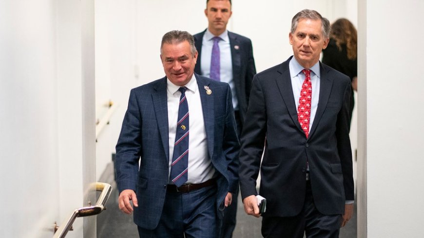 Bipartisan lawmakers want legal answers on alleged drug boat strikes