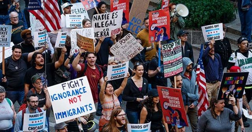 WATCH: Chicago Activists Cry Victim as They Harass Immigration Officers