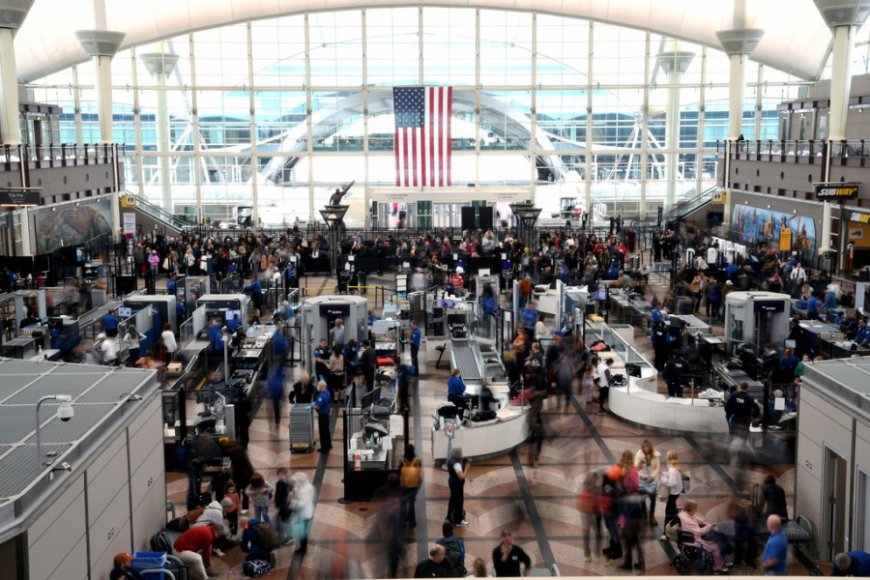 Denver wants to pay airport staff to avoid FAA flight cuts