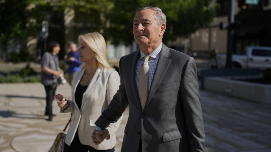 Trump pardons former lawmaker convicted in corruption probe