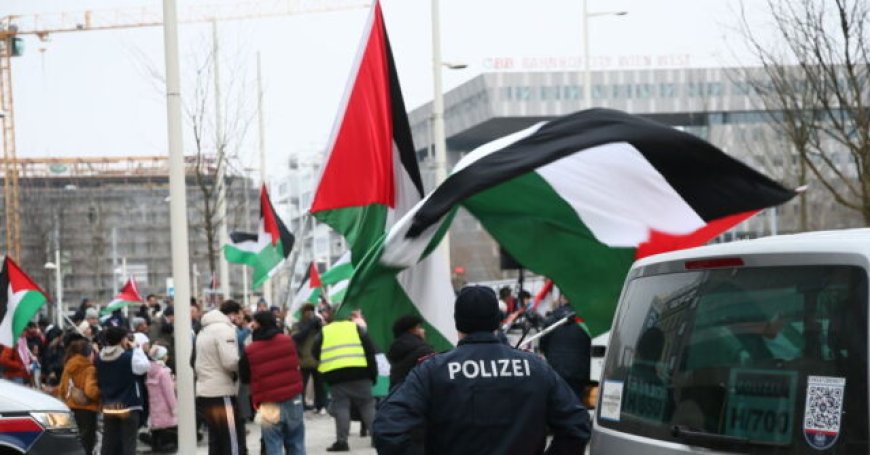 Hamas 'Weapons Cache' For Terror Attack Against 'Israeli or Jewish Institutions in Europe' Seized in Vienna