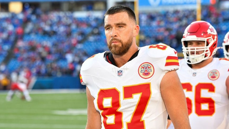 Travis Kelce wants Chiefs to 'put all the selfish s---' aside as playoff chances dwindle