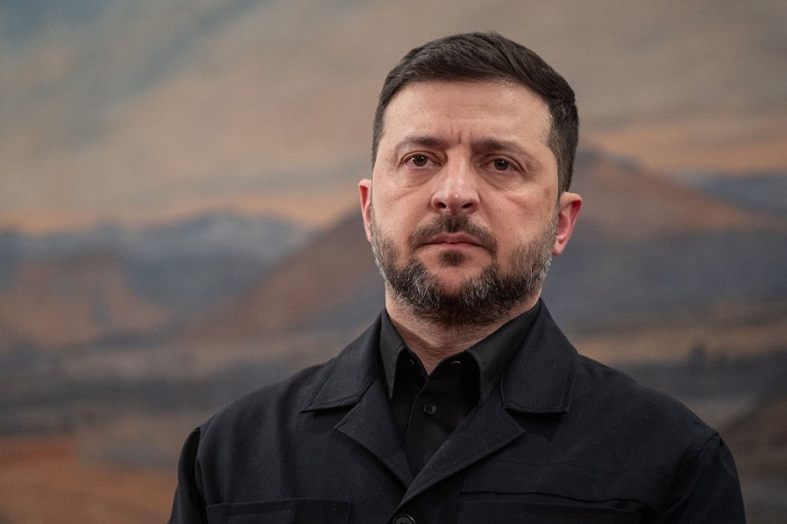 The Unraveling of Volodymyr Zelensky