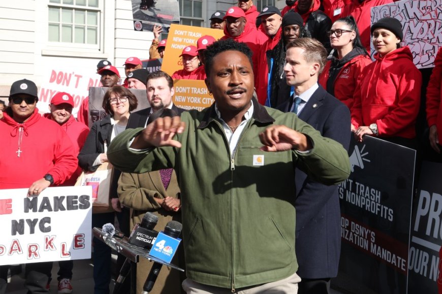 DSA civil war brewing as Zohran Mamdani opposes member’s bid to topple Hakeem Jeffries