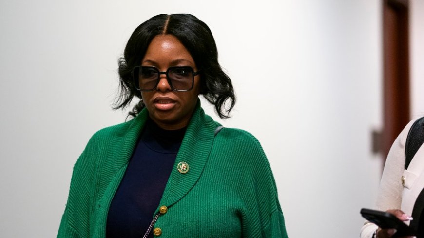 Crockett: Someone made 'white supremacist threats' at DC office