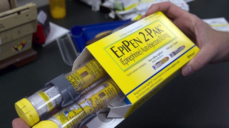 Congress considers bill to equip first responders with EpiPens