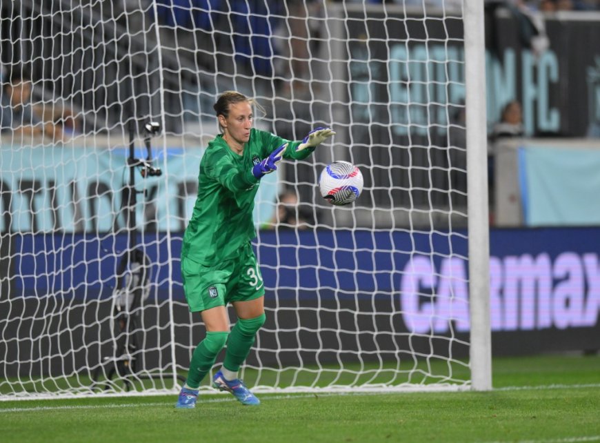 Ann-Katrin Berger still delivering highlight-reel saves — and helping Gotham FC feel ‘secure’