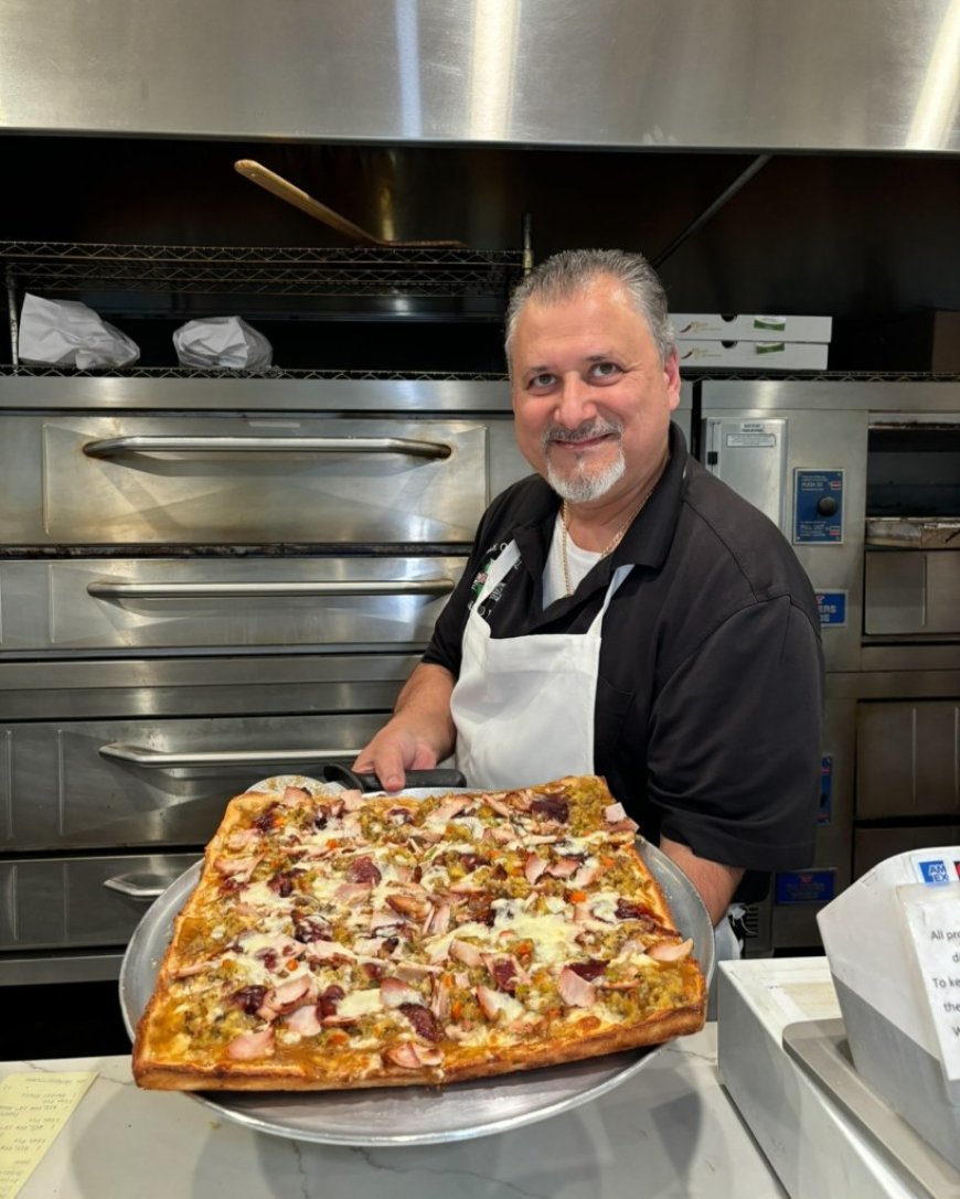 This LI pizzeria went viral for its Thanksgiving pie with all these trimmings: ‘It just went insane’