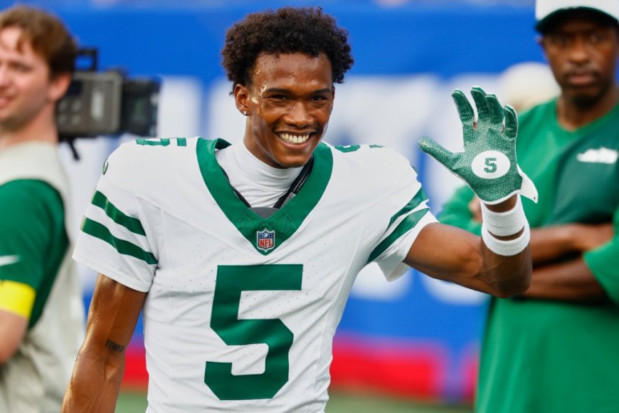 Celebs dish on what they’re grateful for this Thanksgiving