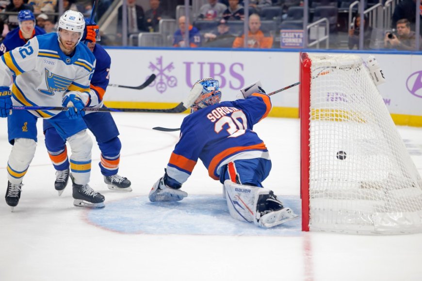 Islanders return home from impressive road trip with clunker of a loss against Blues