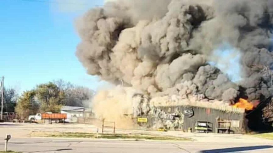 Eureka hardware store catches fire, cause unknown