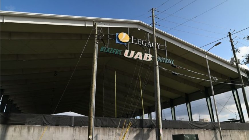 2 UAB football players injured in assault at Alabama campus