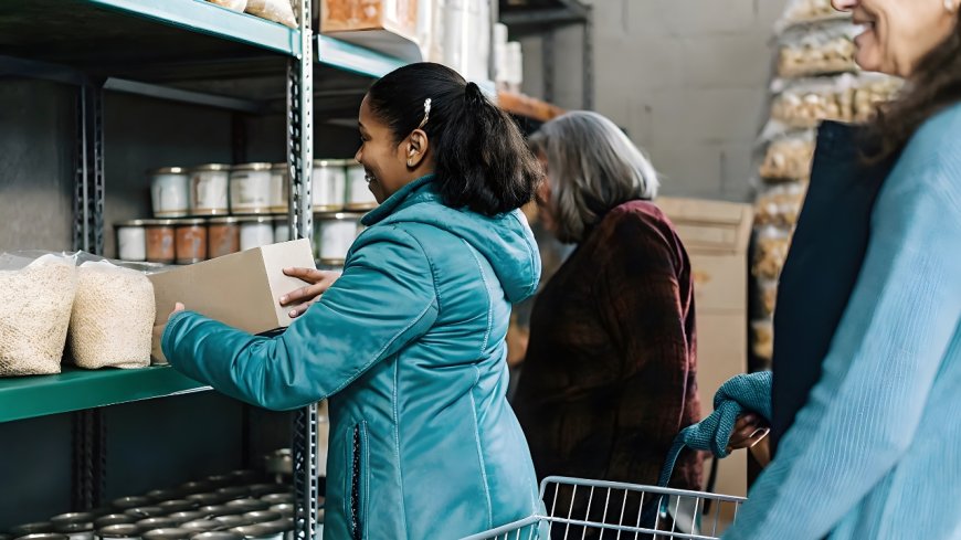 Some food banks see up to 1,800% surge in demand since SNAP benefits were halted