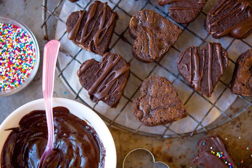 30+ Valentine’s Day Chocolate Recipes
