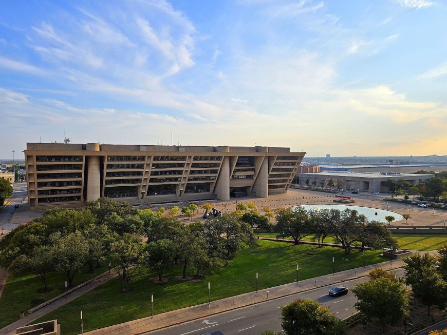 Dallas City Hall