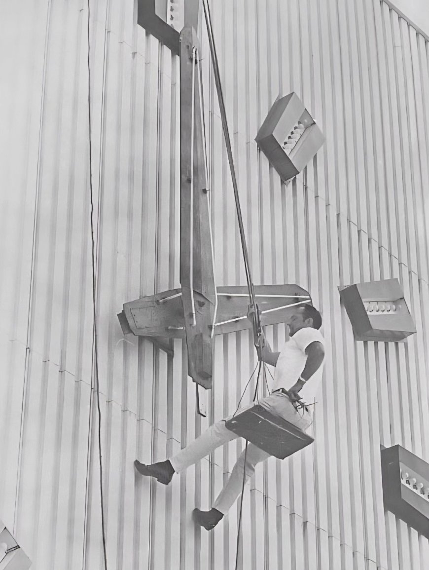 Time to Fall Back, Unless You’re Hanging from the Mercantile