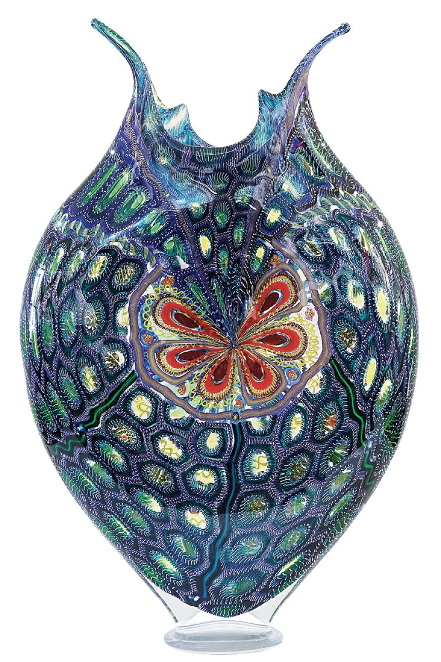 THE MAGIC OF COLOR AND LIGHT