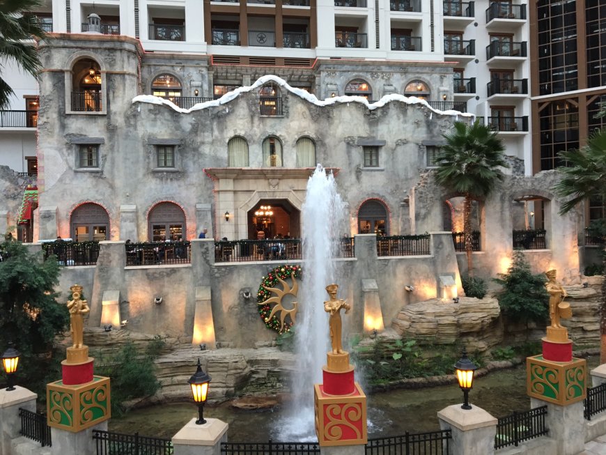 Christmas Has Returned To The Gaylord Texan