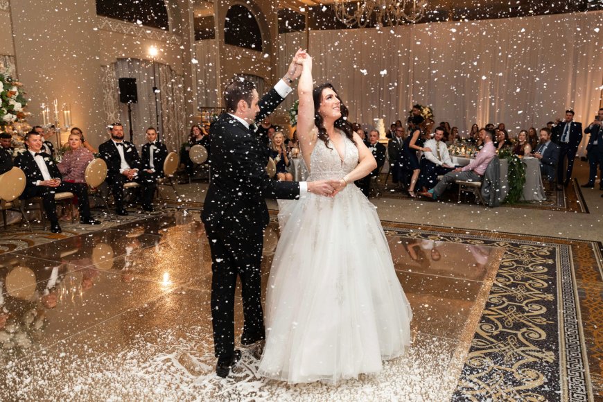 A Bride’s Guide To Preparing For, or Incorporating, Winter in Your Wedding