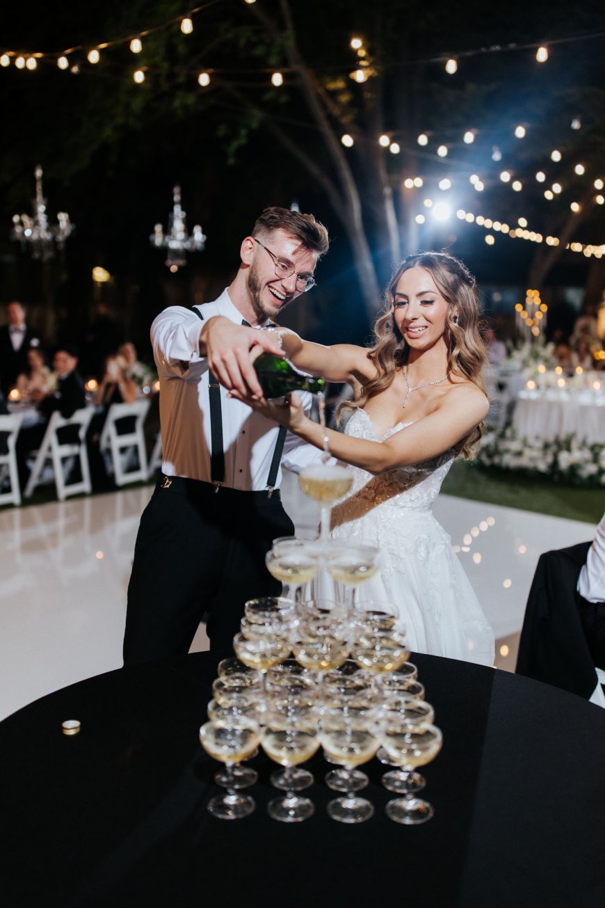 Timeless Black and White Wedding at Brighton Abbey