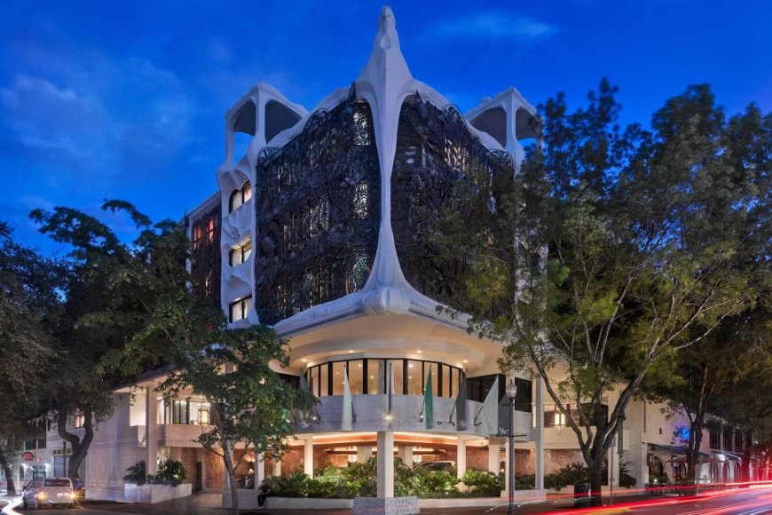 A Hidden Oasis in Coconut Grove: Why the Mayfair House Hotel & Garden Feels Like Nowhere Else in Miami