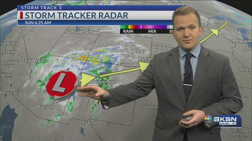 Storm Track 3 Forecast: Morning fog, showers moving in this afternoon